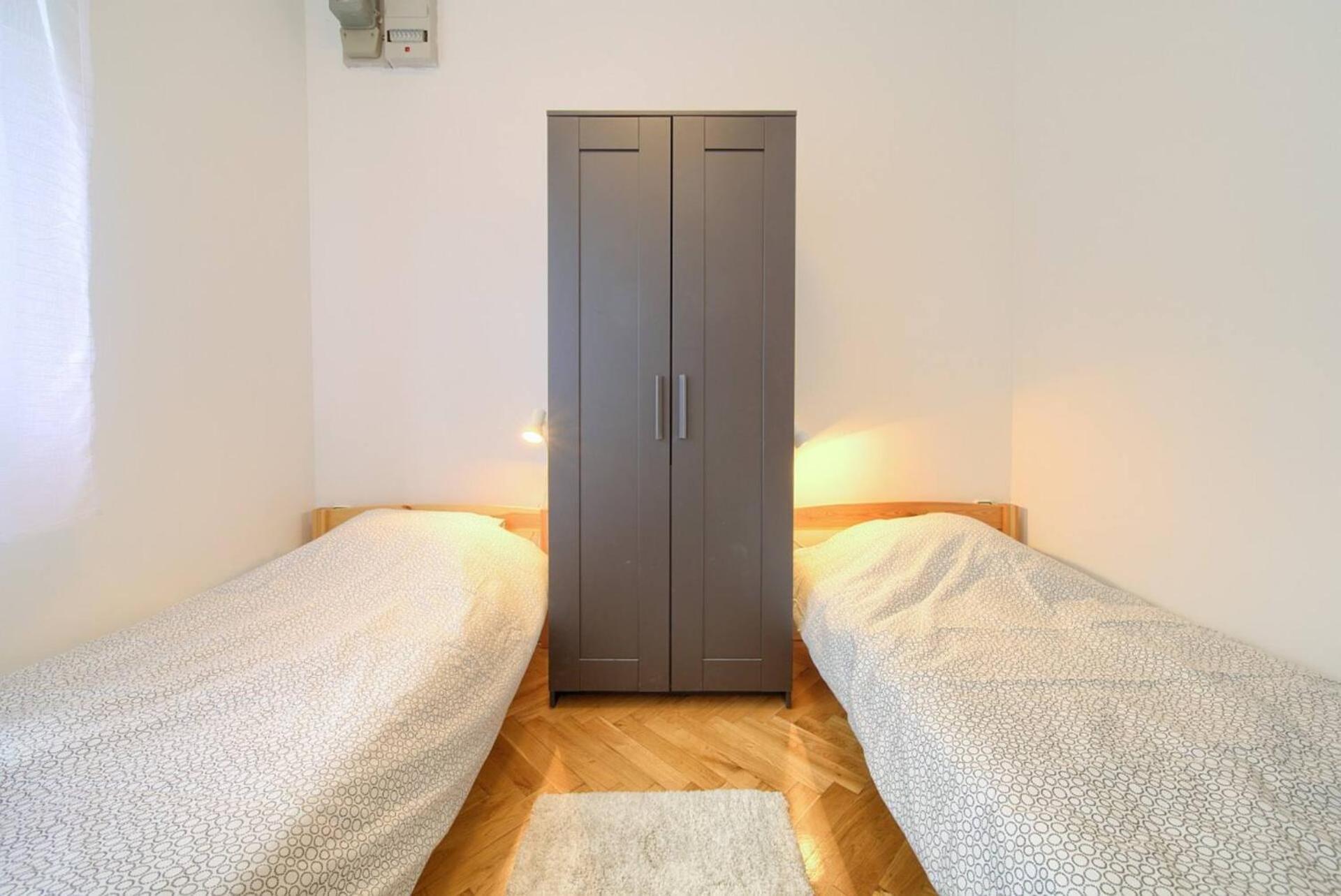 Apartments Nana - Baska 外观 照片